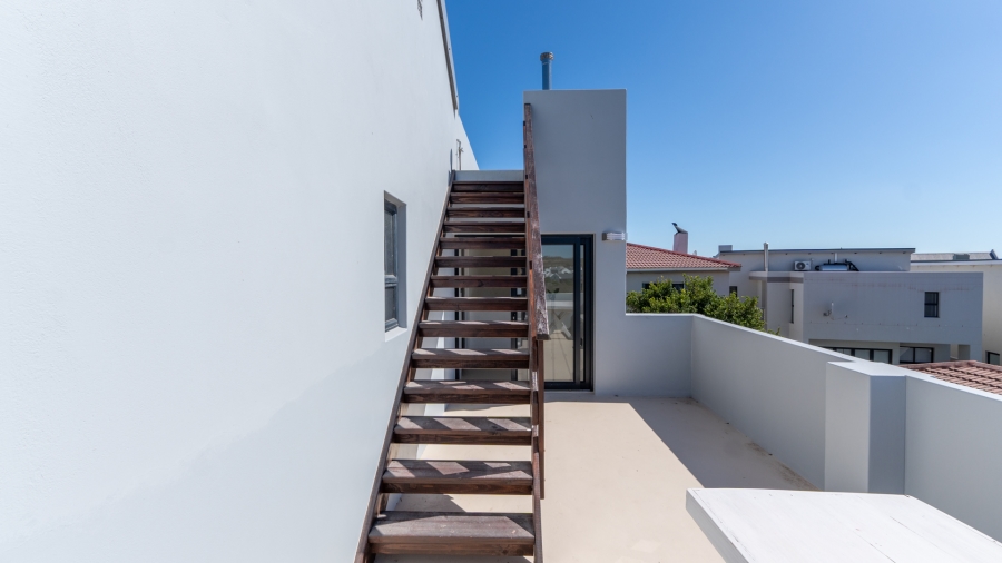 5 Bedroom Property for Sale in Calypso Beach Western Cape